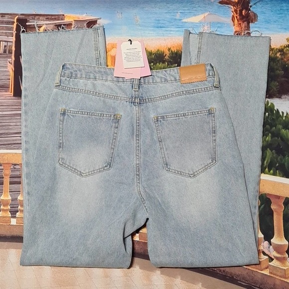 Avec Les Filles Raw Hem Distressed Jeans Size 29 NWT - Picture 6 of 7